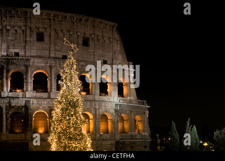 Kolosseum an Weihnachten Zeit, Rom, Latium, Italien Stockfoto