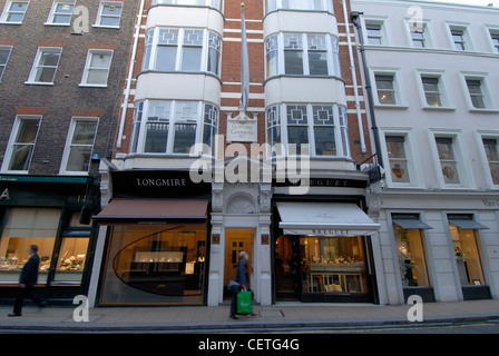 Schmuckgeschäfte in New Bond Street. Bond Street nimmt seinen Namen von Sir Thomas Bond, einem Piccadilly Herrenhaus namens Cl gekauft Stockfoto