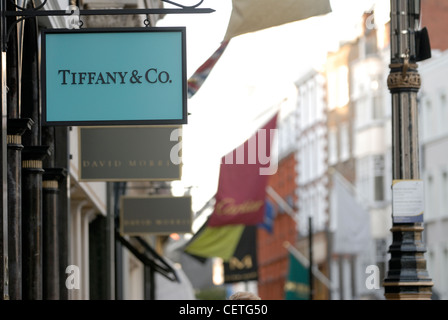 Tiffany & Co-Shop in Old Bond Street. Bond Street nimmt seinen Namen von Sir Thomas Bond, einem Piccadilly Herrenhaus namens gekauft Stockfoto