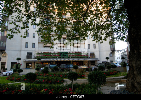 Die Dorchester. Dorchester Hotel öffnete am 18. April 1931 und wurde von Sir Malcolm McAlpine und Sir Frances Towle erstellt. Stockfoto