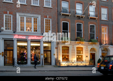 Exterieur der Vivienne Westwood Shop. Lamb es Conduit Street besteht aus unabhängigen Geschäften, Cafés und Restaurants. Stockfoto