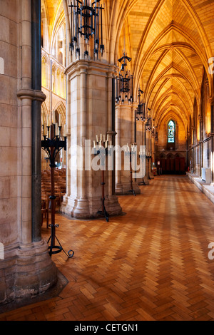 Ein Blick auf die North Gang der Southwark Cathedral. William Shakespeare wird geglaubt, um wann gewesen John Harvard, Founde Stockfoto