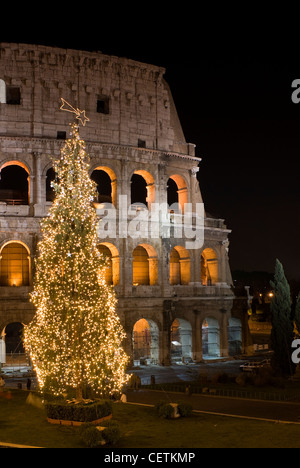 Kolosseum an Weihnachten Zeit, Rom, Latium, Italien Stockfoto