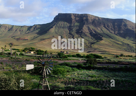 Wasserpumpe, Tal Mindelo-Calhau, Sao Vicente, Kap-Verde Inseln, Afrika Stockfoto