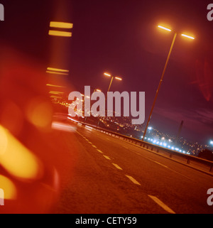 Städtischen Schnellstraße in der Nacht in Sheffield, Großbritannien Stockfoto