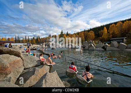 Menschen im Freibad einweichen. Chena Hot Springs. In der Nähe von Fairbanks. Alaska. USA Stockfoto