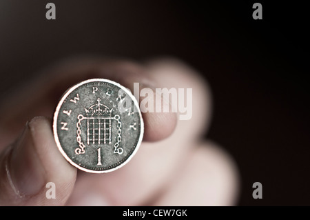 Alten getrübt 1 Cent Münze. UK Sterling-Währung. Stockfoto