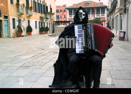 Straßenmusiker auf der Venedig Karneval 2012. Stockfoto