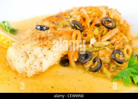 Leckerer Fisch Zander mit Gemüse-mix Stockfoto