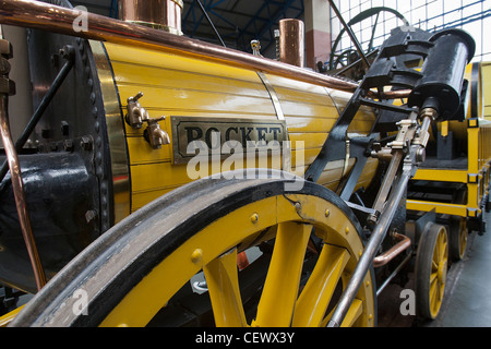 Replik George Stephenson Rakete im National Railway Museum, York, UK Stockfoto