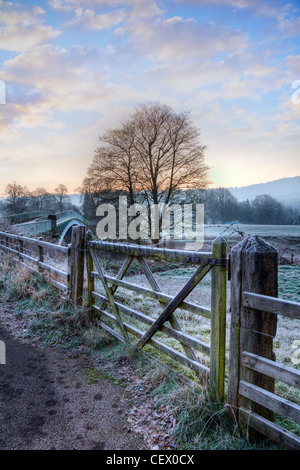 Bigswier, bekannt für seine eleganten Guss Eisen-Straßenbrücke über die Grenze zwischen Gloucestershire und Monmouthshire. Stockfoto