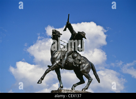 BUFFALO BILL BRONZE-DENKMAL, BUFFALO BILL HISTORICAL CENTER, CODY, WY Stockfoto