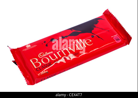 Eine Bar der Cadbury Bournville klassischen dunklen Zartbitterschokolade auf weißem Hintergrund Stockfoto