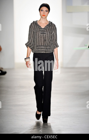 Vena CavaNew York bereit zum WearSpringSummer 2011 Stockfoto