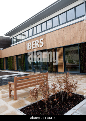 Neuen Institut für biologische, Umwelt- und ländlichen Wissenschaften IBERS Eingang zum Gebäude auf dem Campus der Gogerddan Aberystwyth Stockfoto