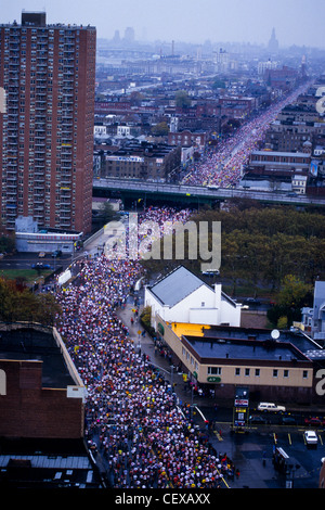 Luftaufnahme der 1994 New York City Marathon-Läufer. Stockfoto