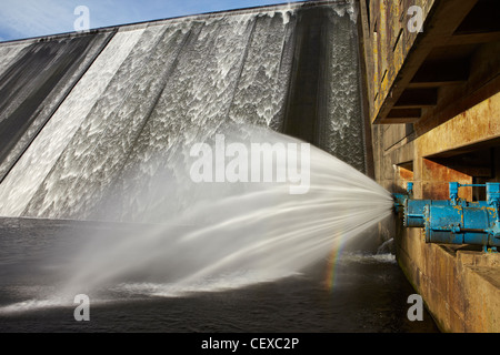 Llys y Fran Reservoir und Damm, West Wales, UK Stockfoto