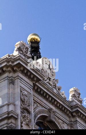 Fassade der spanischen Nationalbank in Madrid Stockfoto
