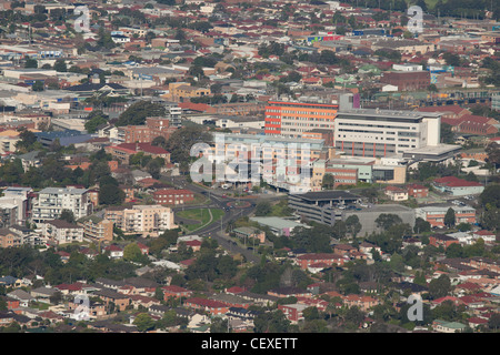 Blick hinunter auf Wollongong Stadt und Vororte Stockfoto