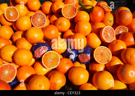 Orangen an traditionellen Ballarò-Markt, Palermo, Italien Stockfoto