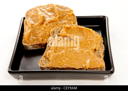 Bild von zwei Scheiben Brot mit Erdnussbutter Stockfoto