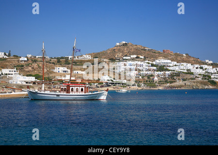 Ornos Beach griechische Kykladen Insel Mykonos Griechenland Stockfoto