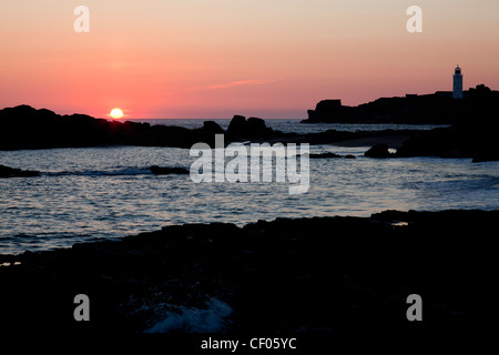 Godrevy Head Leuchtturm bei Sonnenuntergang Gwithian, Cornwall Godrevy ist ein Gebiet von West Cornwall, an der nördlichen Küste Küste gefunden Stockfoto