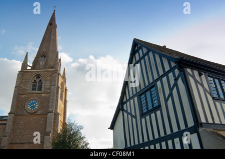 Str. Marys Kirche mit Cromwells Haus, Ely, Cambridgeshire, England. Stockfoto