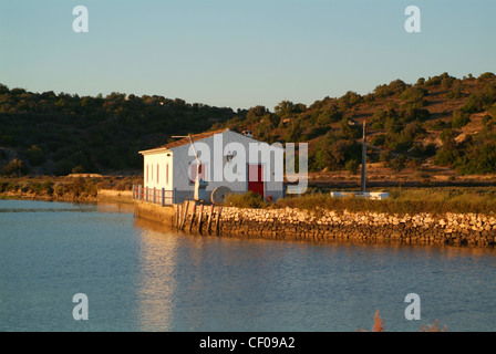 Moinho de Mare keine Rio Arade Stockfoto