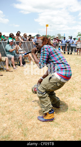 Big Freedia, Nobby Sissy Katey Red beim JazzFest in New Orleans, LA am 2. Tag. Stockfoto