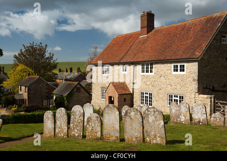 Großbritannien, England, Isle Of Wight, Arreton, St George Dorf aus dem Kirchhof Stockfoto