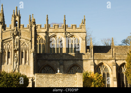 15. Jahrhundert Kirche von St. Peter und Paul in Northleach Stockfoto