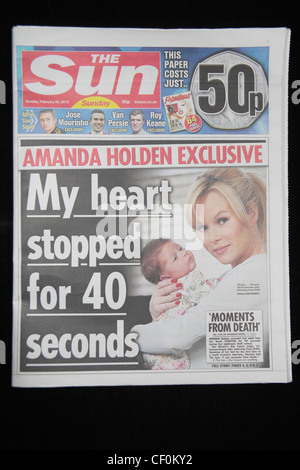 Das erste Exemplar des "Sun on Sunday" Tabloid britische Sonntagszeitung am 26. Februar 2012 ins Leben gerufen. Stockfoto