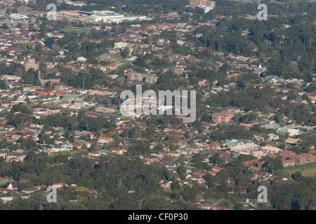 Blick hinunter auf Wollongong Stadt und Vororte Stockfoto