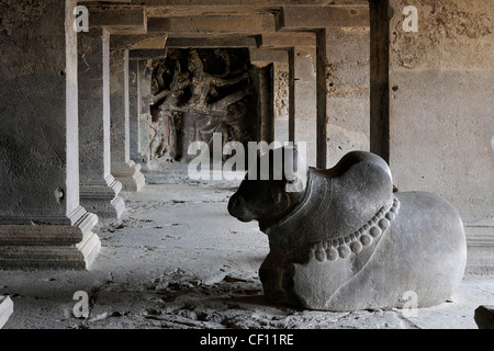 Ellora Höhle Nr. 15 Stockfoto