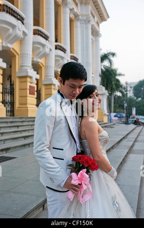 Braut und Bräutigam, vietnamesische Hochzeit, Hanoi, Vietnam Stockfoto