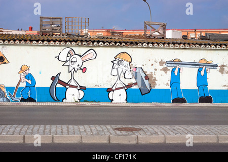 Graffiti street-Art-Kultur in Spanien. La Linea De La Concepcion, Cádiz, Andalusien, Spanien. Stockfoto