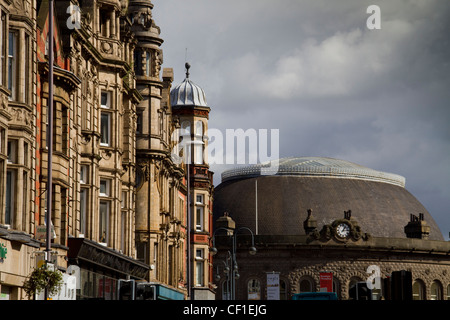 Viktorianischen Gebäude in Duncan Street und The Corn Exchange, Zentrum von Leeds. Stockfoto