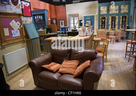 BBC Wales Pobol y Cwm walisischen Sprache TV-Drama Film set studio Stockfoto