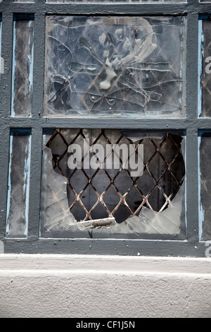 Zerbrochenes Fenster Stockfoto