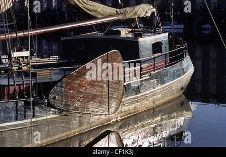 Detail der traditionellen holländischen Boot. Amsterdam, Niederlande. Stockfoto