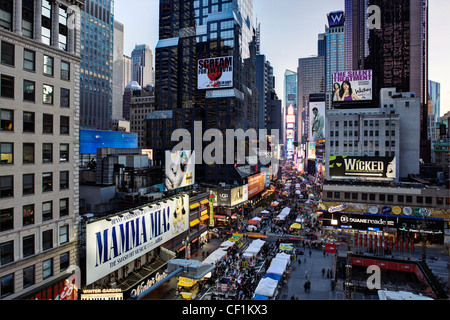 Manhattan, Broadway, Blick in Richtung Times Square, New York, Vereinigte Staaten von Amerika Stockfoto