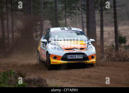 Autos in der Rallye-Sunseeker 2012 durchführen, erste Runde der British Rally Championship, BRC. Stockfoto