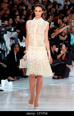 Louis Vuitton Paris bereit, WearSpringSummer 2012 Stockfoto