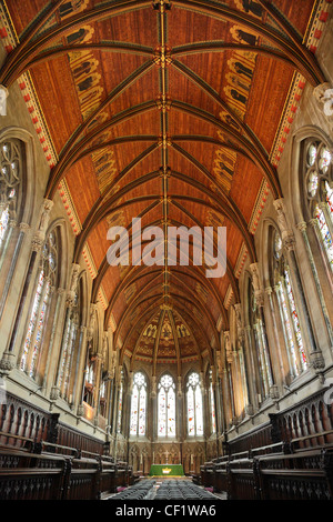 Das Innere der St. Johns College Chapel, entworfen von Sir George Gilbert Scott im Jahre 1866, Cambridge. Stockfoto