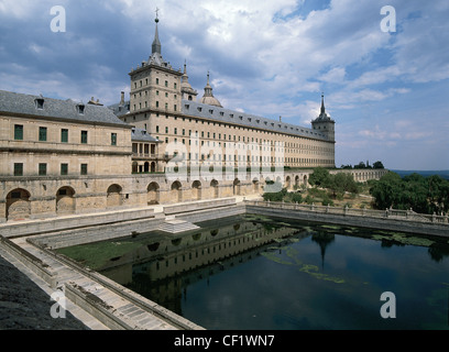 Königlichen Sitz des San Lorenzo de El Escorial. Juan de Herrera (1530-1597) unter der Regie der Arbeit bis zum Tod von Juan Bautista de Toledo. Stockfoto