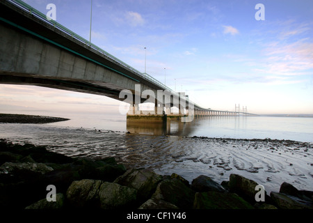 Der Severn-Brücke verbindet England und Südwales. Diese neue Kreuzung oder zweite Brücke, eröffnete am 5. Juni 1996 von seinem Stockfoto