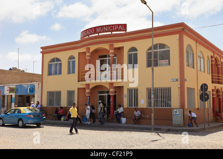 Sal Rei, Boa Vista, Kap Verde Inseln. Markthalle Mercado indoor für lokale Produkte auf dem Hauptplatz der Stadt Stockfoto
