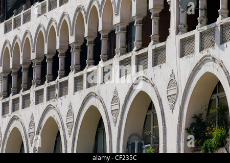 Wohlhabende Shopping Bezirk Korba Heliopolis in Kairo zeigt eine Mischung aus orientalischen & europäischen Baustile Stockfoto