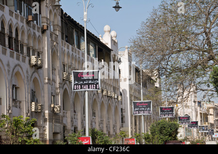 Wohlhabende Shopping Bezirk Korba Heliopolis in Kairo zeigt eine Mischung aus orientalischen & europäischen Baustile Stockfoto